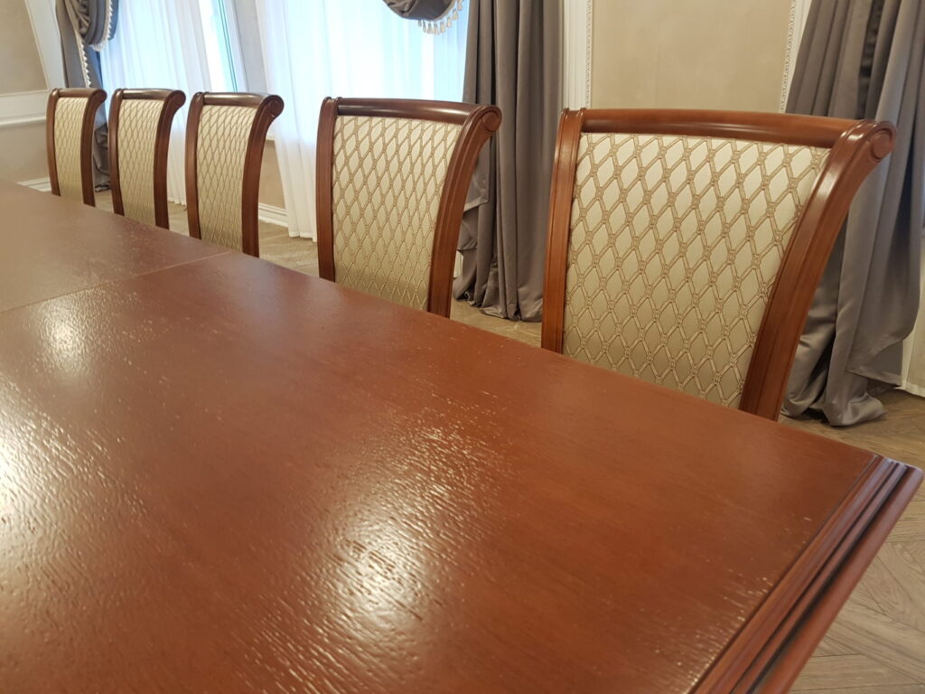 23 Стол для заседаний 3